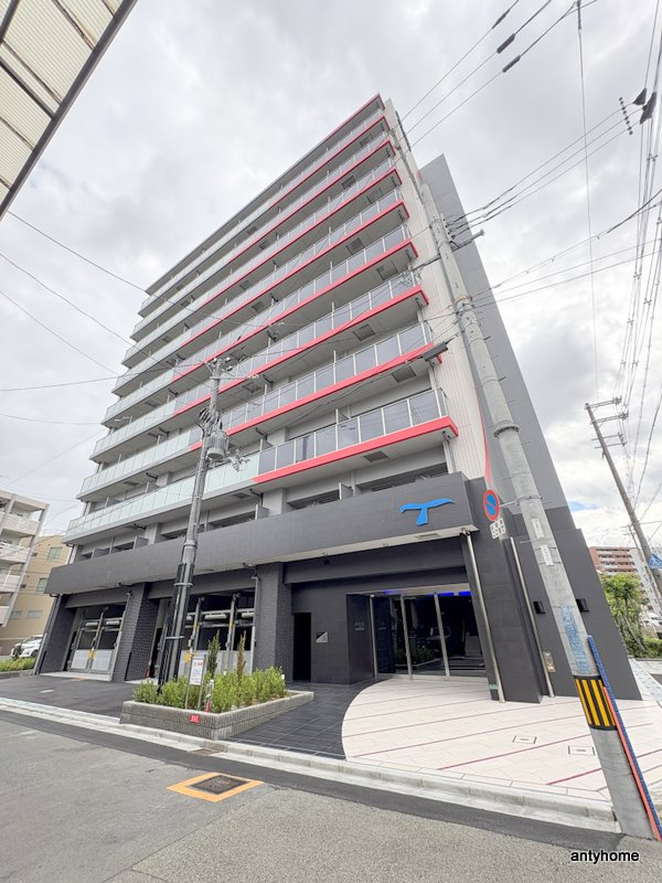 セレニテ江坂エクラ　仲介手数料無料の外観