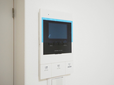 【セキュリティ】 | オルフェア都島 | モニター付きインターフォンです。