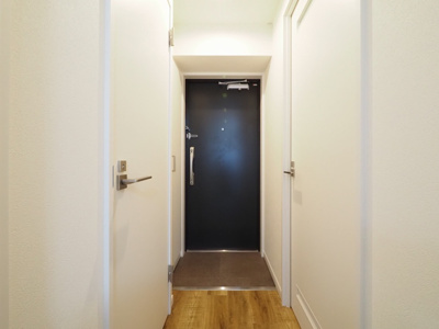 【玄関】 | オルフェア都島 | 収納もある玄関です