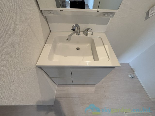 秦野市堀西8期　新築戸建　全2棟2号棟の独立洗面台