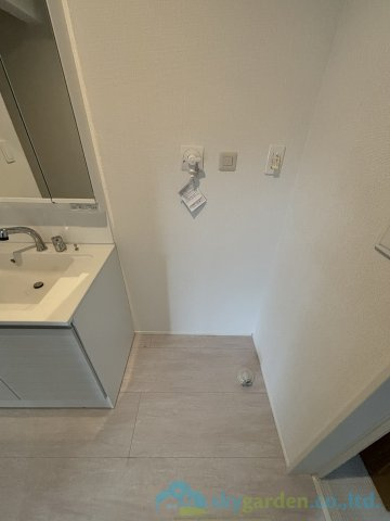 秦野市堀西8期　新築戸建　全2棟2号棟のランドリースペース