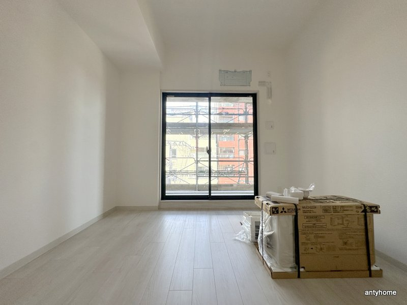 LIVIAZ OSAKA Verite 仲介手数料無料の居間・リビング