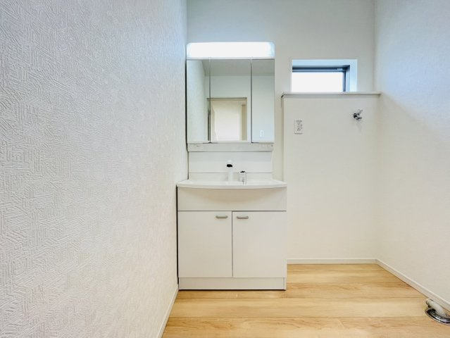 刈谷市今川町三丁目208番、209番の各一部『仲介手数料無料』新築戸建て　の独立洗面台