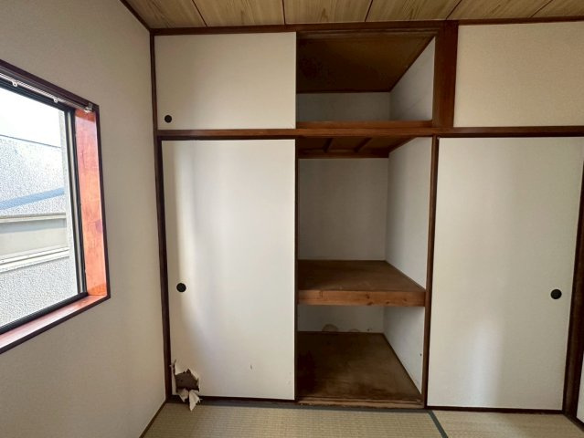 上青木コレクションハウスの収納