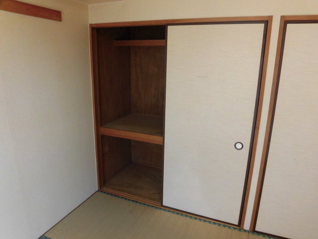 大きな収納スペースのある収納面もあります