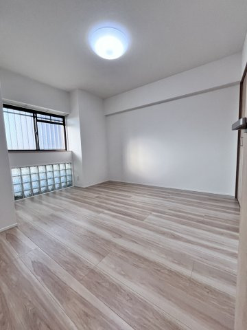 スワンマンション空港南の居間・リビング