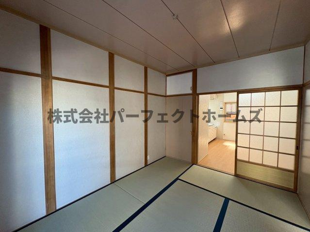 池田1丁目戸建　賃貸の和室|日本らしい落ち着いた雰囲気の和室です