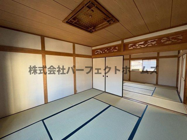 池田1丁目戸建　賃貸の和室|柔らかい畳が心地よい和室