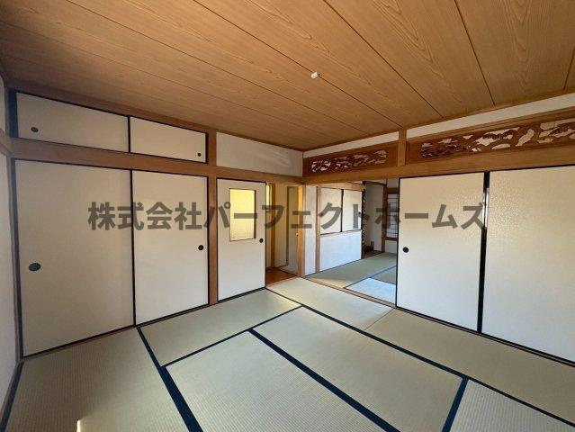 池田1丁目戸建　賃貸の和室|明るい和室です