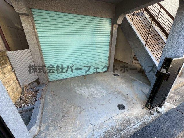 池田1丁目戸建　賃貸の駐車場|駐車場があります
