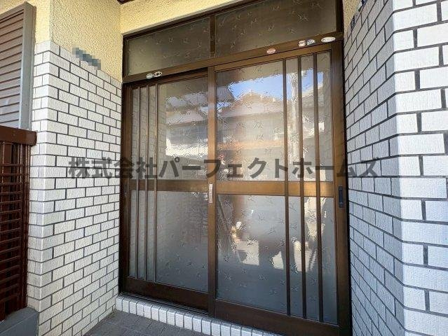 池田1丁目戸建　賃貸の玄関|ゆったりとした玄関です