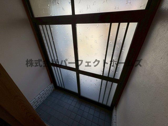 池田1丁目戸建　賃貸の玄関|ゆったりとした玄関です