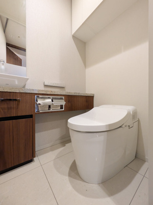 【トイレ】 | ブランズ麻布狸穴町