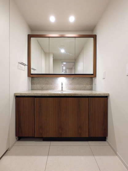 【独立洗面台】 | ブランズ麻布狸穴町