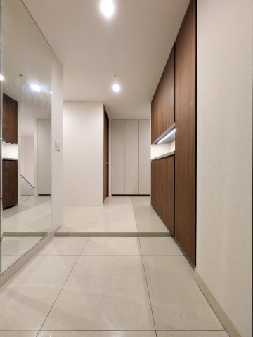 【玄関】 | ブランズ麻布狸穴町