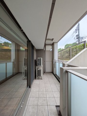 【バルコニー】 | ブランズ麻布狸穴町