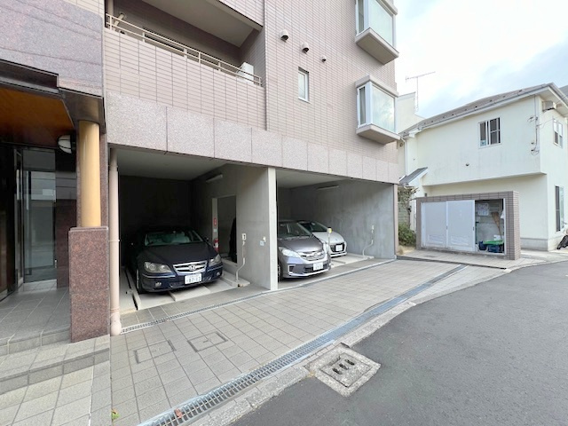 茅ヶ崎市緑が浜　茅ヶ崎緑が浜シティハウスの駐車場|駐車スペース◇