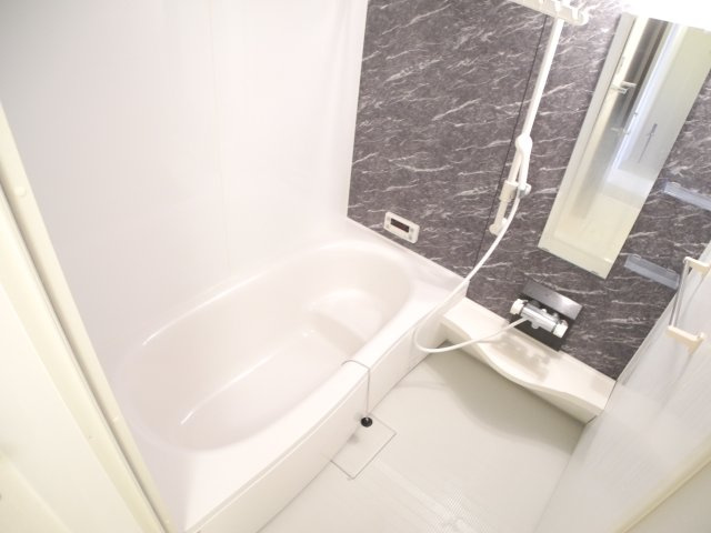 ヴェルジェ平間の浴室|※同物件別間取りの写真です※