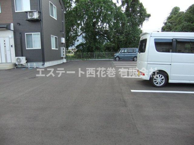 グランリーオ・オストの駐車場