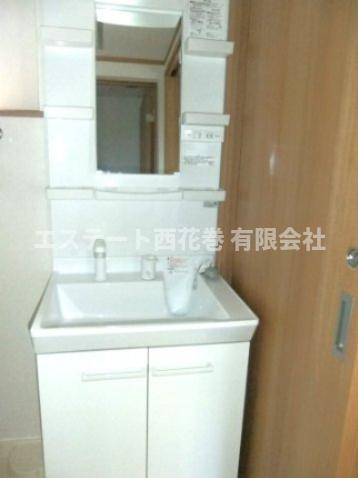 グランリーオ・オストの独立洗面台|シャワー付き洗面化粧台