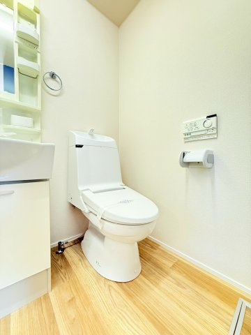 Y'sHouse禅昌寺10のトイレ