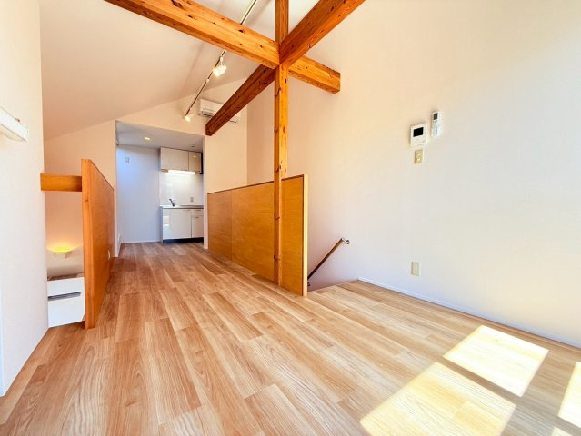 Y'sHouse禅昌寺10の居間・リビング