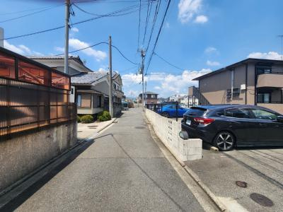 メゾンモントブルーメの周辺|前面道路