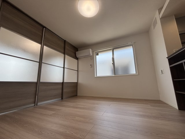 【居間・リビング】Ｄ－ＲＯＯＭ高須２丁目　A棟