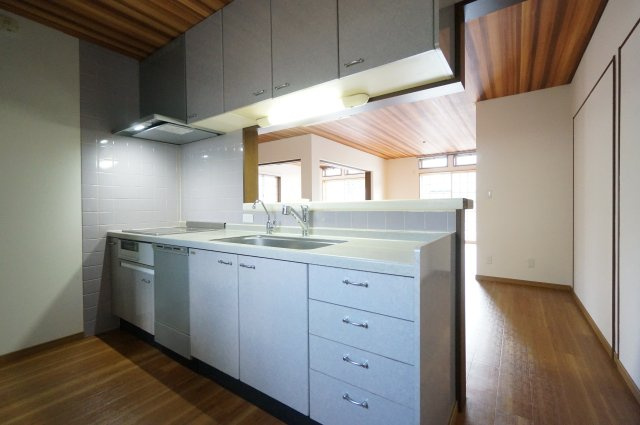 こてはし台戸建のキッチン|水曜日、営業時間外もご相談ください！