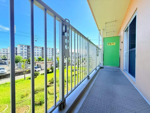 東垂水住宅1号棟のバルコニー