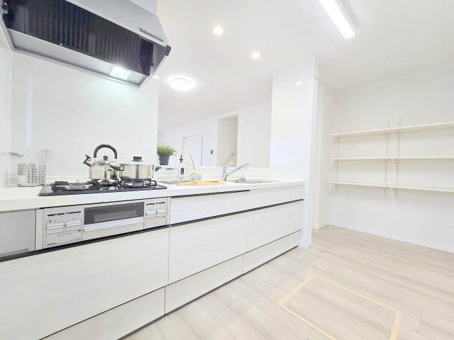 青梅市新町１丁目の新築一戸建のキッチン