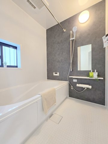 青梅市新町１丁目の新築一戸建の浴室
