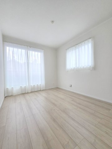 青梅市新町１丁目の新築一戸建の洋室