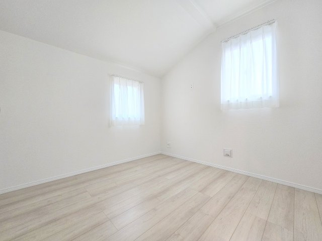 青梅市新町１丁目の新築一戸建の洋室