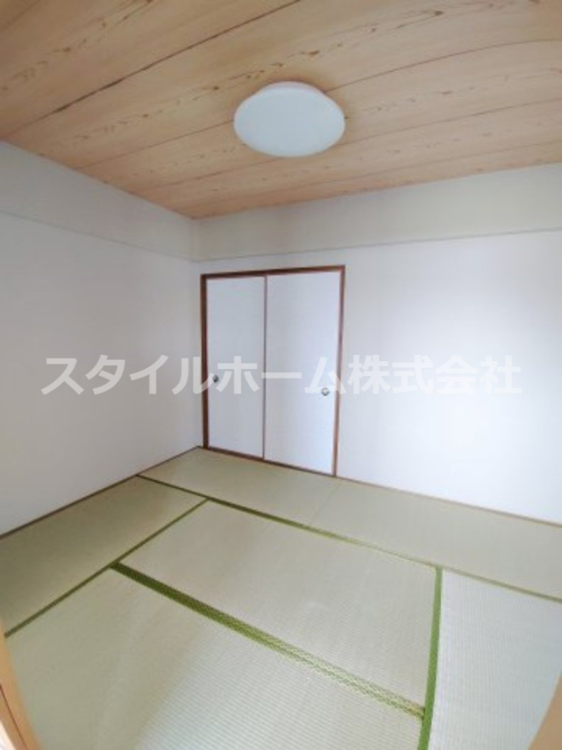 フロールIの和室|別部屋写真です。