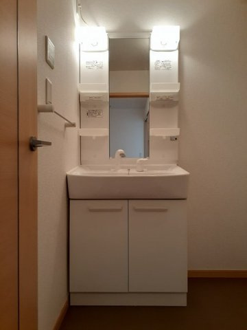 プランタンの洗面所|脱衣スペースもあります