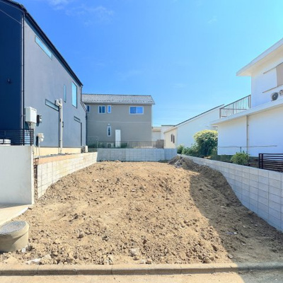 【外観】 | ◇◆栄区桂台西　新築戸建て◇◆ | ◆爽やかな青空の下に贅沢なほどに降り注ぐ陽光、豊かな居住性と、クオリティが見事に調和した住空間は、住まうことの喜びを感じさせてくれます。ゆとりある広い敷地で開放的なお住まいです。