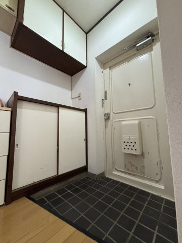 日進町住宅2号棟のその他|玄関