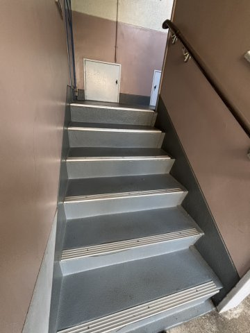 日進町住宅2号棟のその他共用部分|共用廊下（修繕済み）