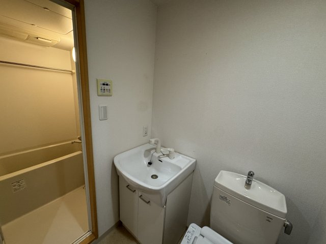 CASSIA豊中三国の独立洗面台