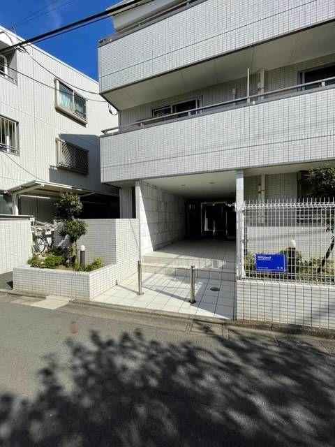 ル　シェルのエントランス