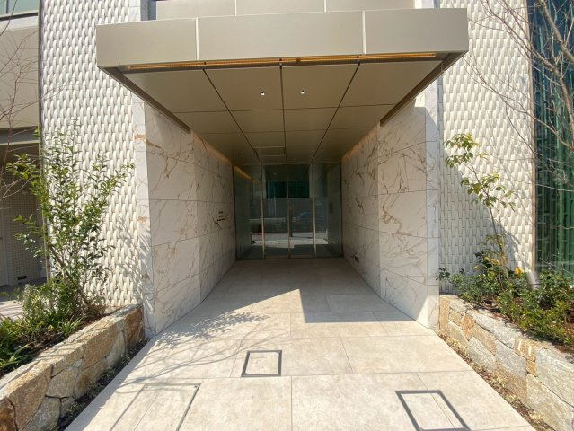 グランドメゾン北堀江レジデンスのエントランス