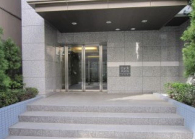 パークアクシス浜松町のエントランス