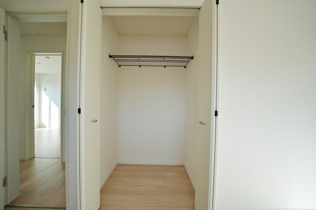 【横浜市瀬谷区二ツ橋町543-5全3棟新築戸建て】★仲介手数料無料★（二ツ橋小学校・東野中学校）の収納