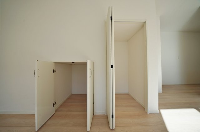 【横浜市瀬谷区二ツ橋町543-5全3棟新築戸建て】★仲介手数料無料★（二ツ橋小学校・東野中学校）の収納