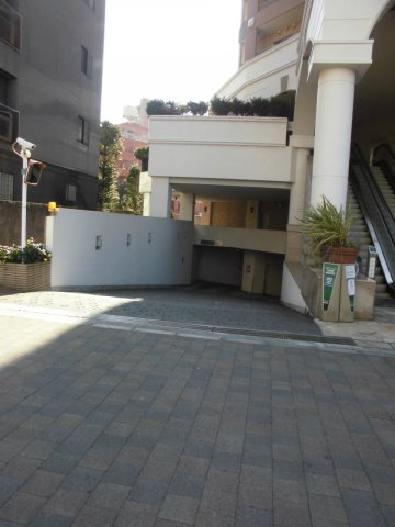 セントラルレジデンス新宿シティタワーのエントランス