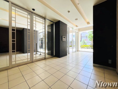 【ロビー】 | エステムプラザ名古屋栄プレミアム | 落ち着いたロビーです