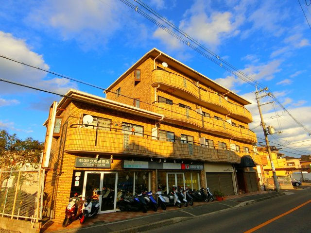 シャトレＳＩ原寺の外観