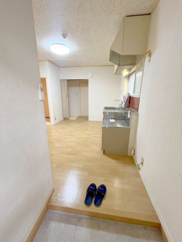 シャロームシラタの玄関