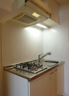 【キッチン】 | サヴォイ博多ブールバール | 別号室の写真になります。現況優先。